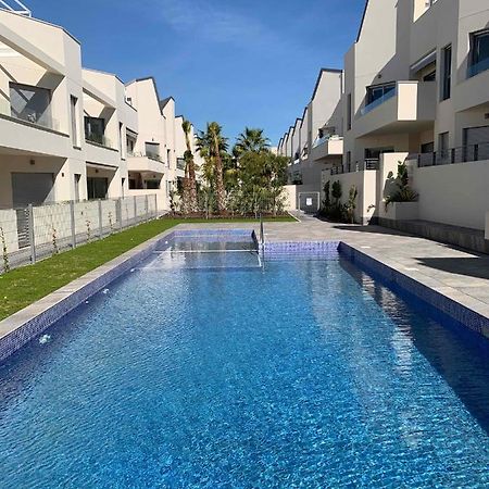 Apartamento Amalia Delux En Torrevieja Exterior foto