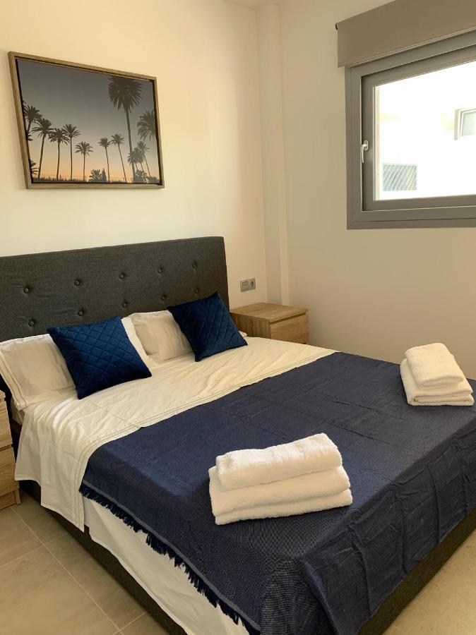 Apartamento Amalia Delux En Torrevieja Exterior foto